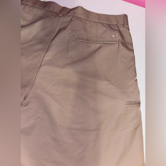 Grand Slam Men's Brown Cargo Shorts - Picture 10 of 12